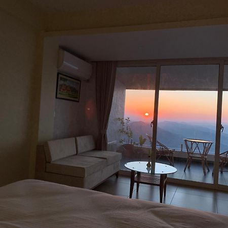 Superview Lodge, Best Himalayan Sunrise In Sarangkot Pokhara Exterior foto