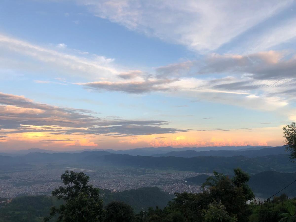 Superview Lodge, Best Himalayan Sunrise In Sarangkot Pokhara Exterior foto