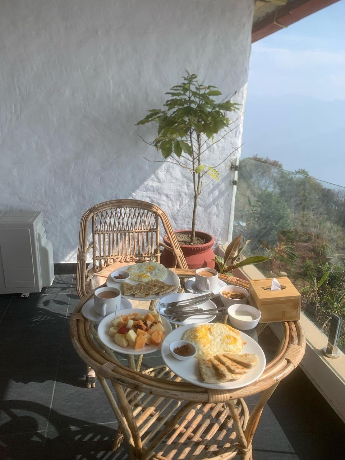 Superview Lodge, Best Himalayan Sunrise In Sarangkot Pokhara Exterior foto