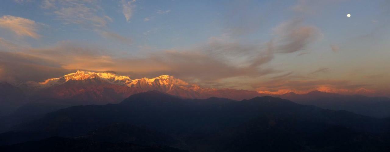 Superview Lodge, Best Himalayan Sunrise In Sarangkot Pokhara Exterior foto